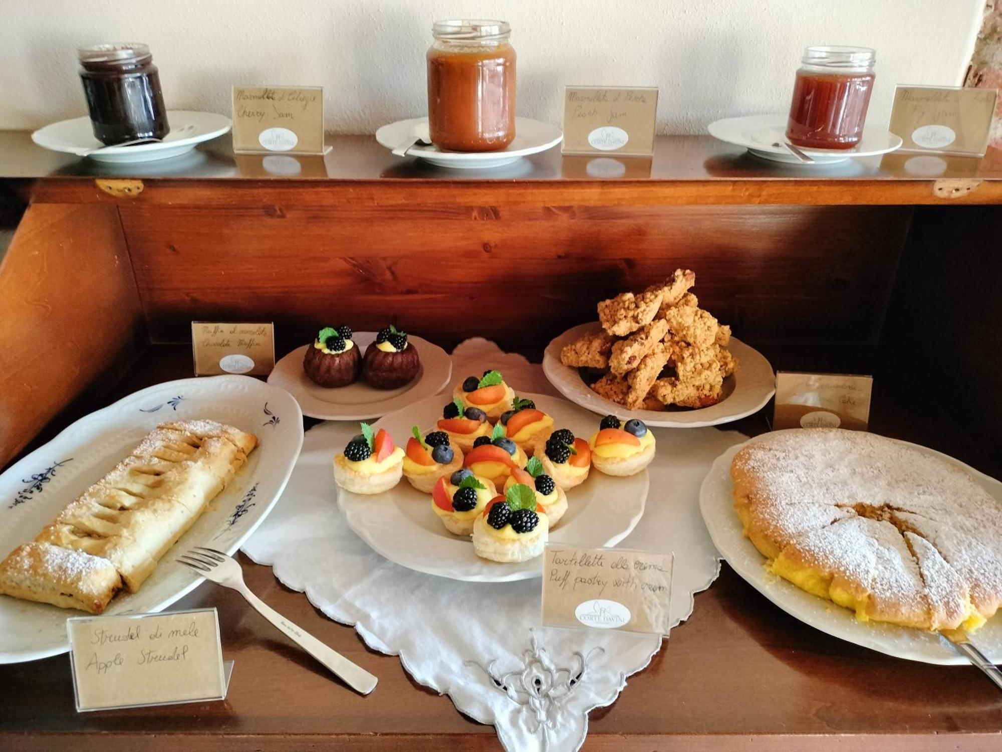 Corte Davini Agriturismo 蒙赞巴诺 外观 照片