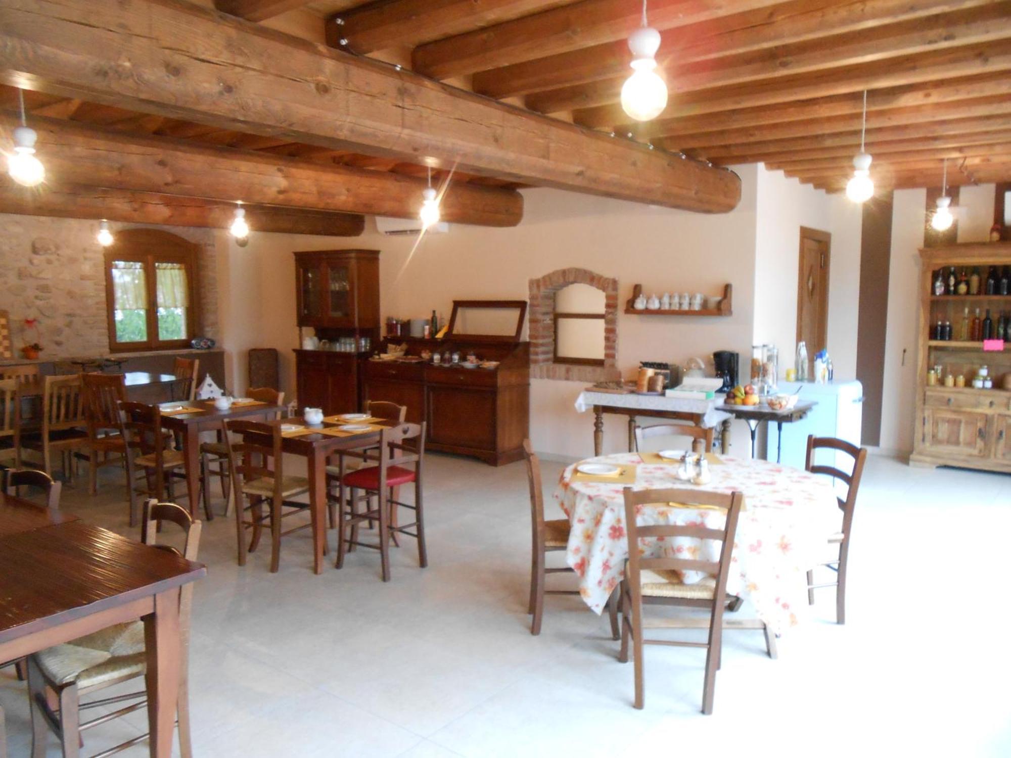 Corte Davini Agriturismo 蒙赞巴诺 外观 照片