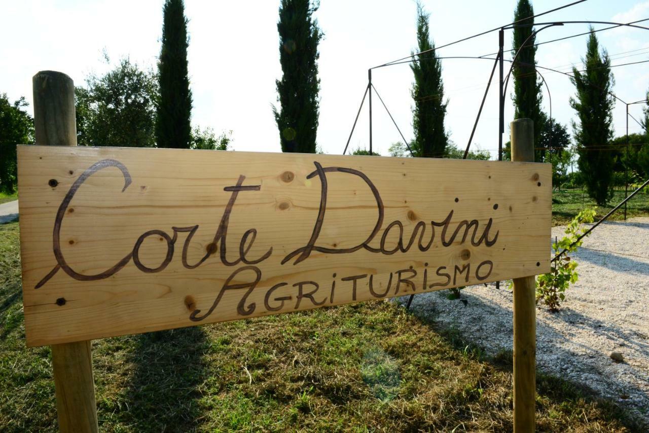 Corte Davini Agriturismo 蒙赞巴诺 外观 照片